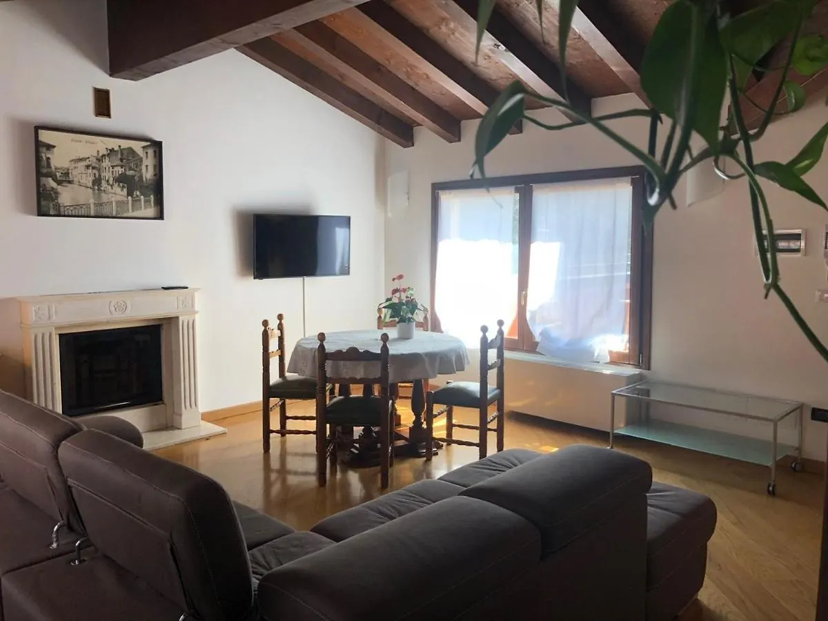 Villa Trevisi - Apartment Treviso 0*,