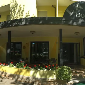 Laila 2*, Cesenatico Italia